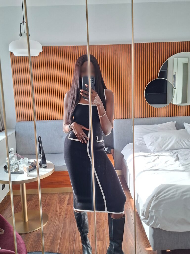 ada rose ebony escort london